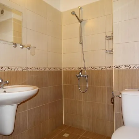 New Purple Building Aparthotel Kiten (Burgas)